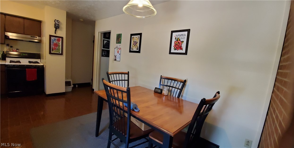 999 Renninger Road, Unit 19 New Franklin, OH 44319 - Photo 5 of 12
