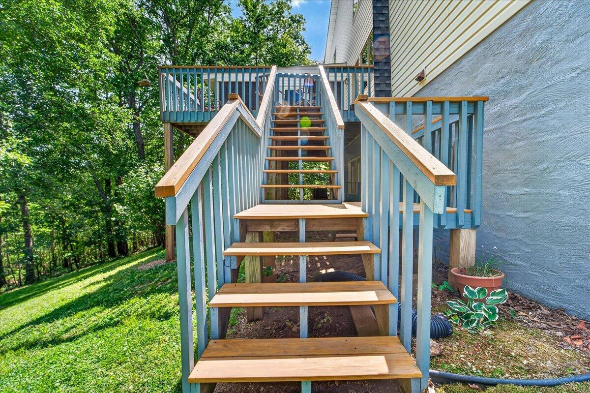 303 Oak Ridge Drive Bassett, VA 24055 - Photo 22 of 63 23-303 ORD-23