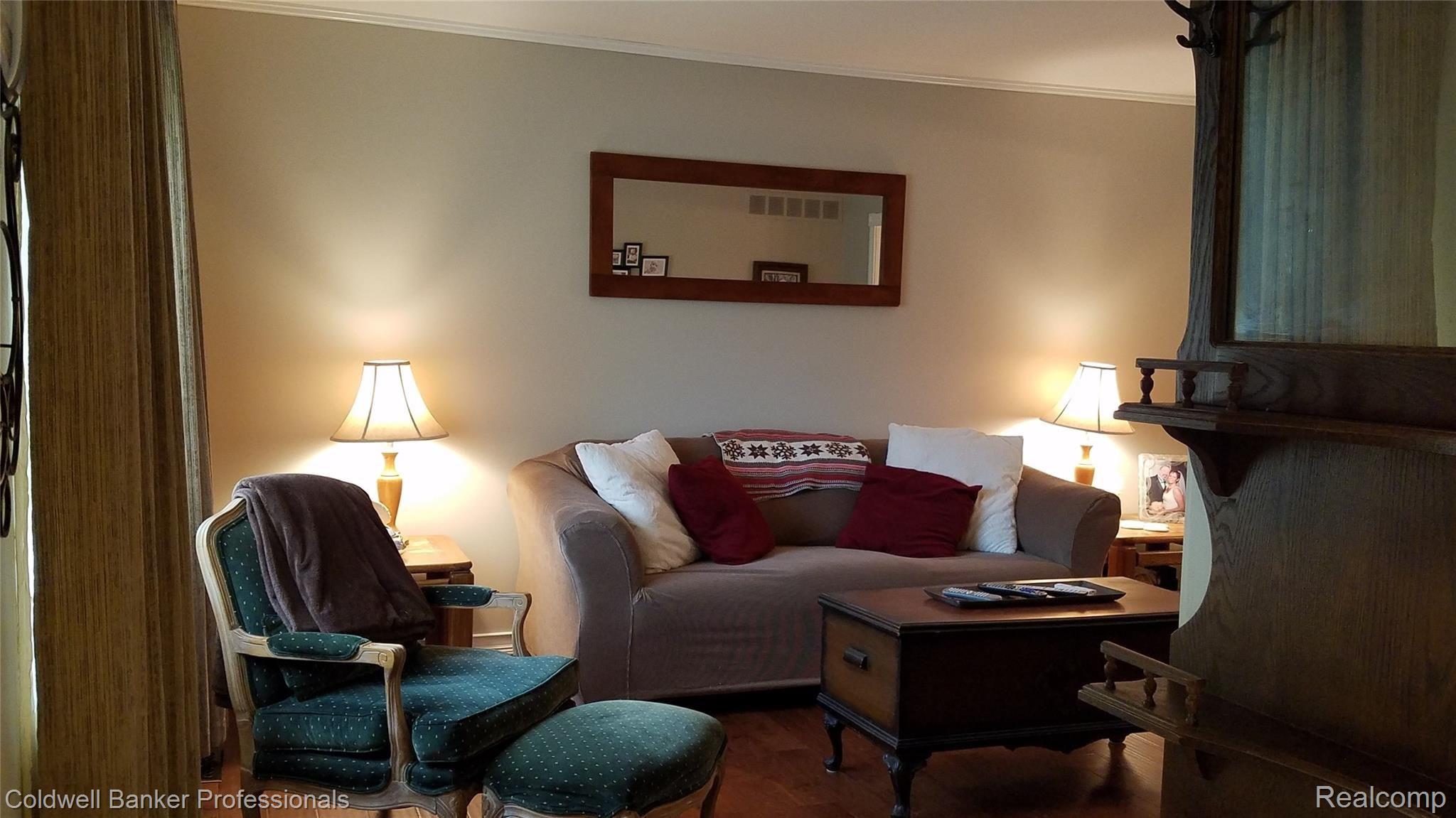 5449 Pheasant Run Road Clarkston, MI 48346 - Photo 16 of 49 20190524_152730.jpg