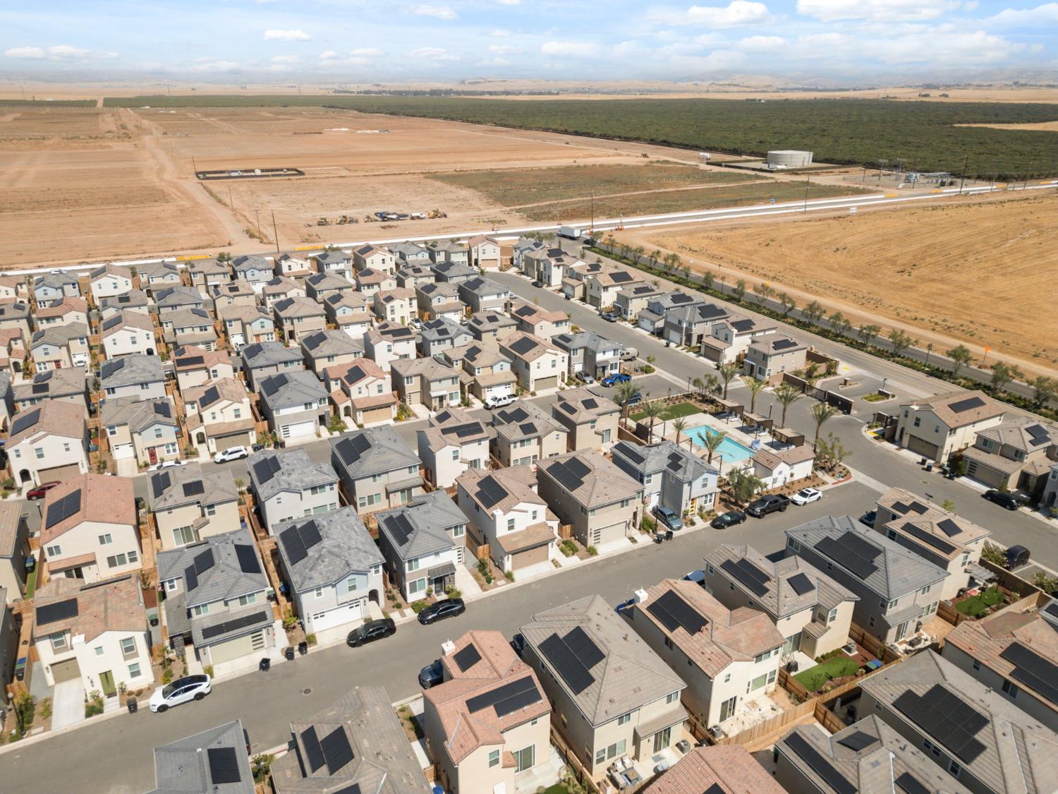 1109 Royalty Way West Madera, CA 93636 - Photo 41 of 47 a view of an ocean
