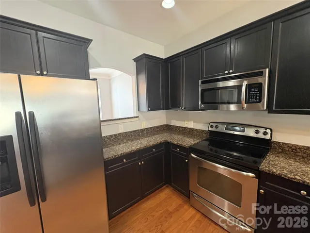 $2,000 | 2912 White Willow Road, Charlotte, NC 28273