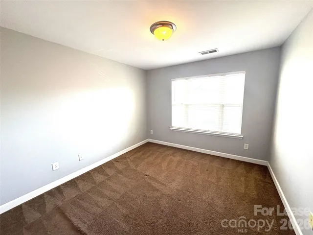 $2,000 | 2912 White Willow Road, Charlotte, NC 28273