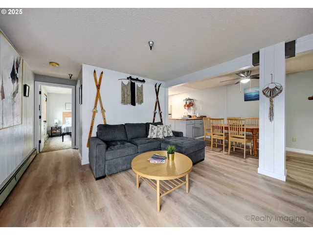 $420,000 | 87557 Government Camp Loop, Unit 204, Government Camp, OR 97028