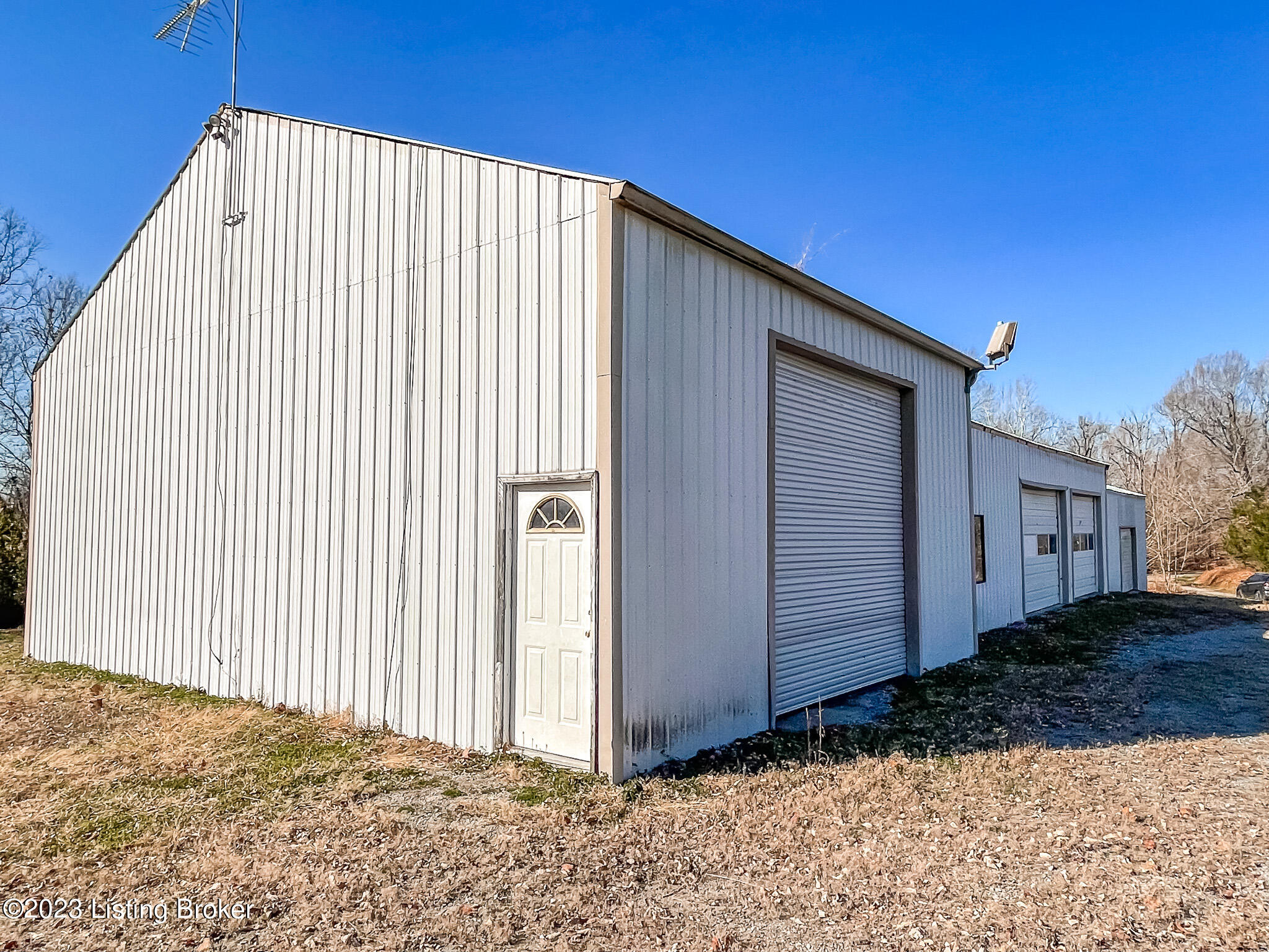 333 Cary Road Greenville, KY 42345 - Photo 27 of 49 Garage