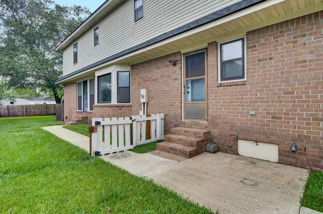 $2,500 | 8000 Eberly Avenue, North Charleston, SC 29420