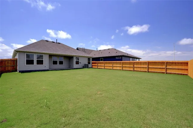 $2,000 | 1711 Windsor Boulevard, Lockhart, TX 78644