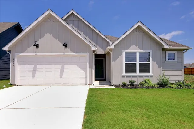 $2,000 | 1711 Windsor Boulevard, Lockhart, TX 78644