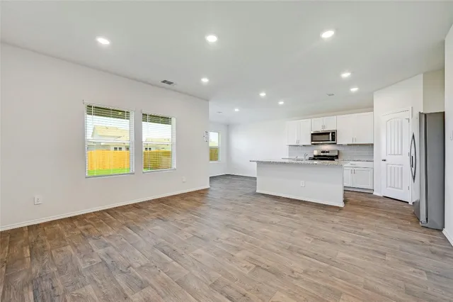 $2,000 | 1711 Windsor Boulevard, Lockhart, TX 78644