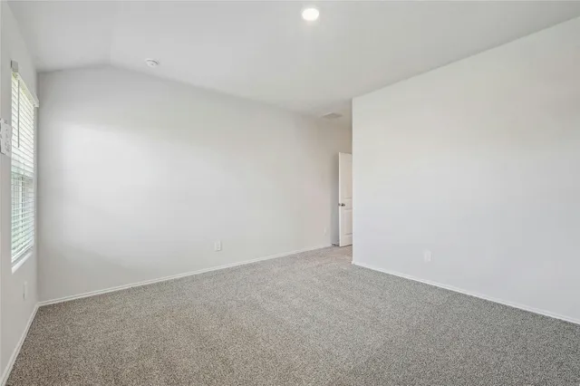 $2,000 | 1711 Windsor Boulevard, Lockhart, TX 78644