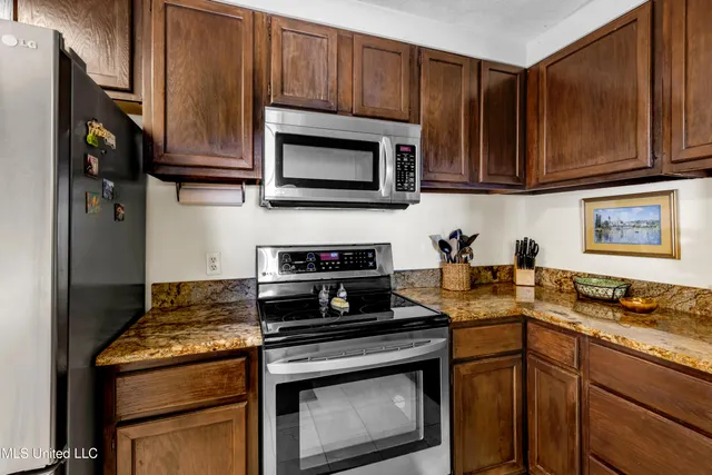 $275,000 | 1130 Beach Boulevard, Unit 503, Biloxi, MS 39530