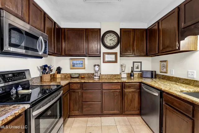 $275,000 | 1130 Beach Boulevard, Unit 503, Biloxi, MS 39530