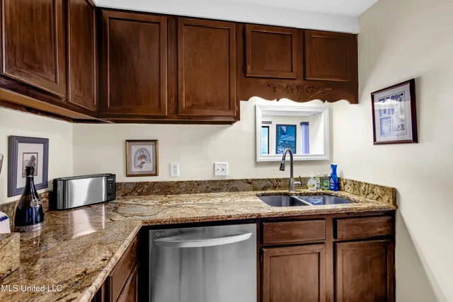 $275,000 | 1130 Beach Boulevard, Unit 503, Biloxi, MS 39530