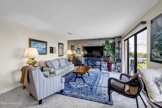 $275,000 | 1130 Beach Boulevard, Unit 503, Biloxi, MS 39530