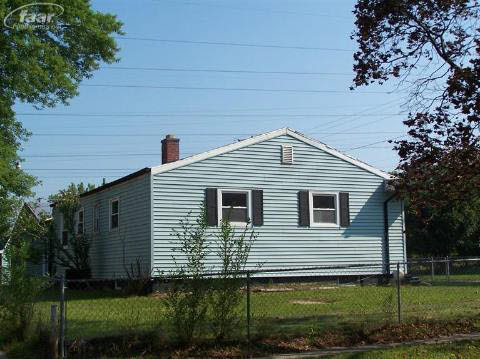 5101 Western Road Flint, MI 48506 - Photo 2 of 11 20111070-1.JPG
