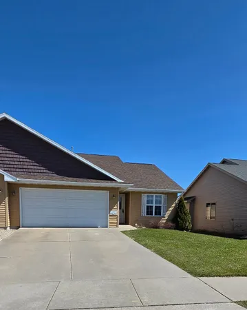 $288,500 | 230 Brooke Drive, Omro, WI 54963
