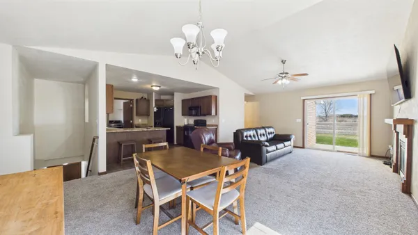 $288,500 | 230 Brooke Drive, Omro, WI 54963
