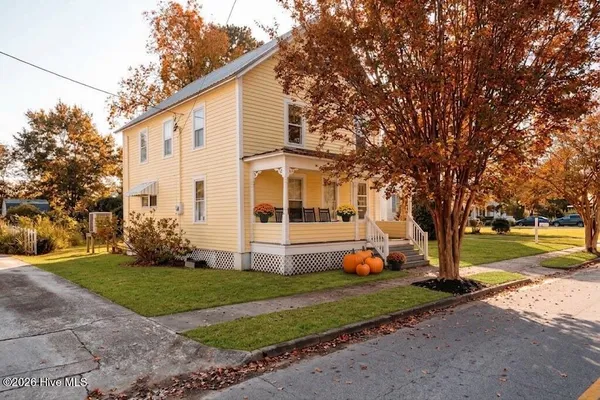 $395,000 | 506 Broad Street, Oriental, NC 28571
