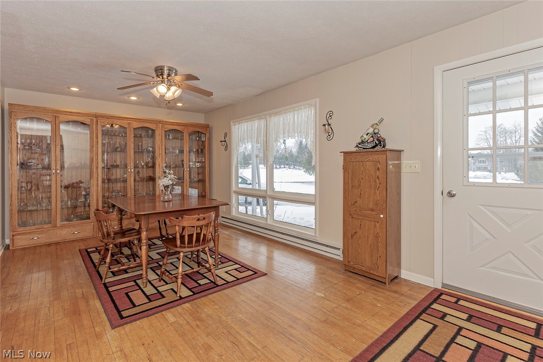9605 Venus Road Chardon, OH 44024 - Photo 4 of 35