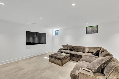 $2,498,000 | 162-04 12th Road | Beechhurst