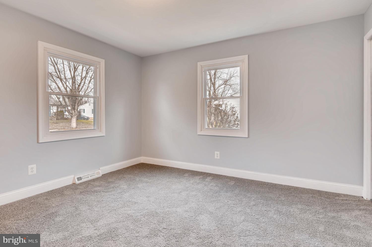 7035 Glen Spring Road Baltimore, MD 21244 - Photo 14 of 28