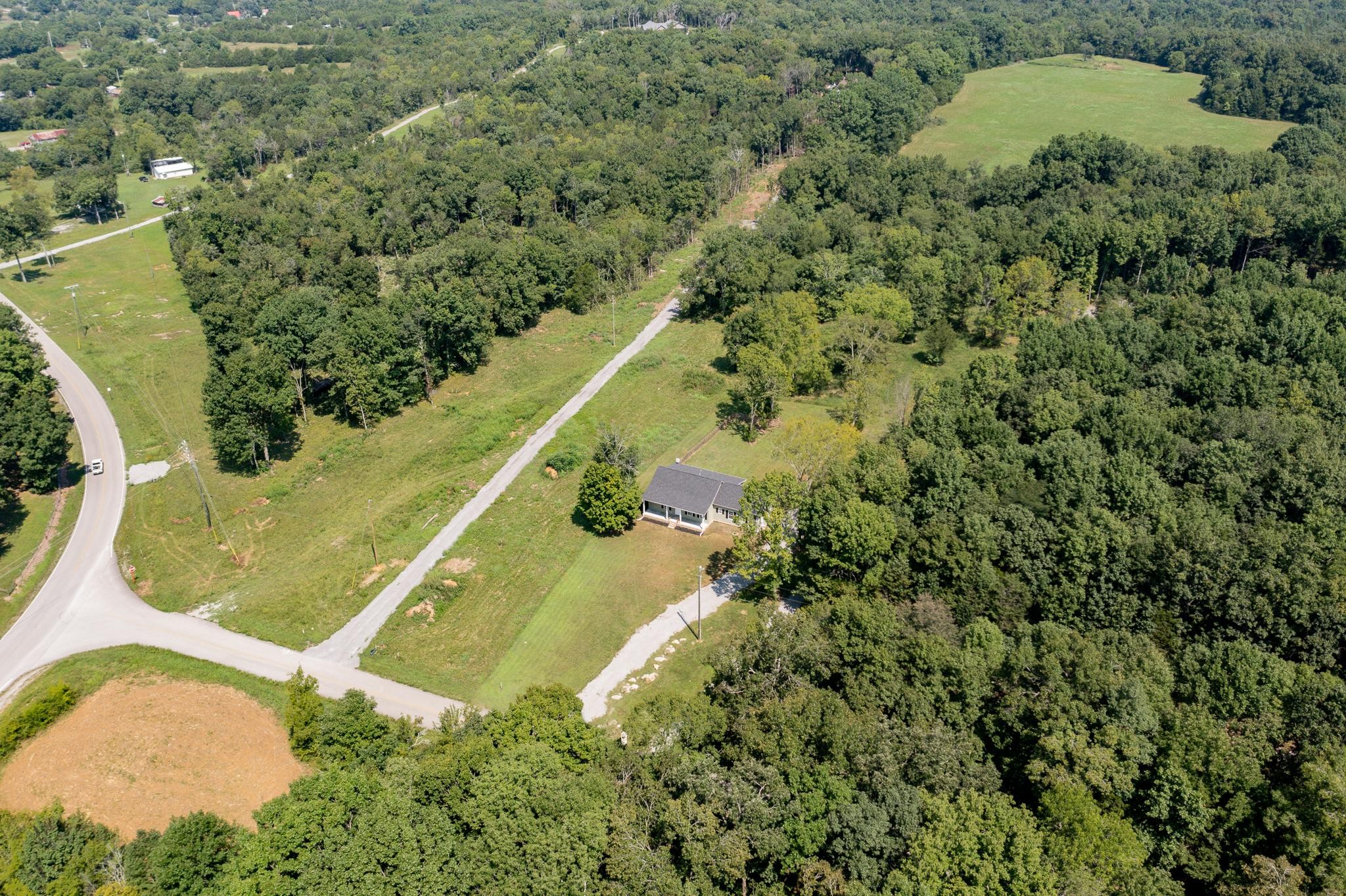 8615 Vaught Road Readyville, TN 37149 - Photo 23 of 28 Gallery Image 23
