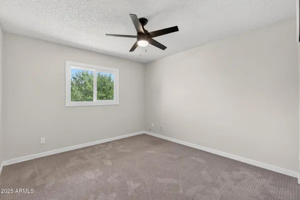$1,995 | 1339 North 44th Street, Phoenix, AZ 85008