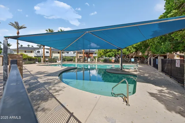 $2,500 | 1339 North 44th Street, Phoenix, AZ 85008