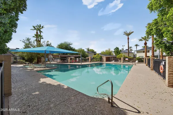$1,995 | 1339 North 44th Street, Phoenix, AZ 85008