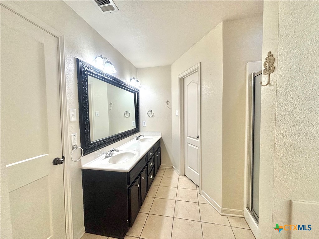 3610 Armstrong County Court Killeen, TX 76549 - Photo 12 of 29