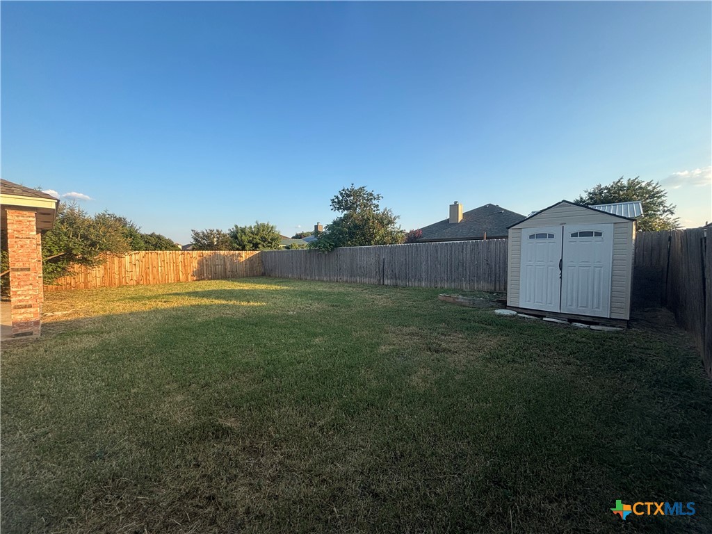 3610 Armstrong County Court Killeen, TX 76549 - Photo 25 of 29 a view of a backyard