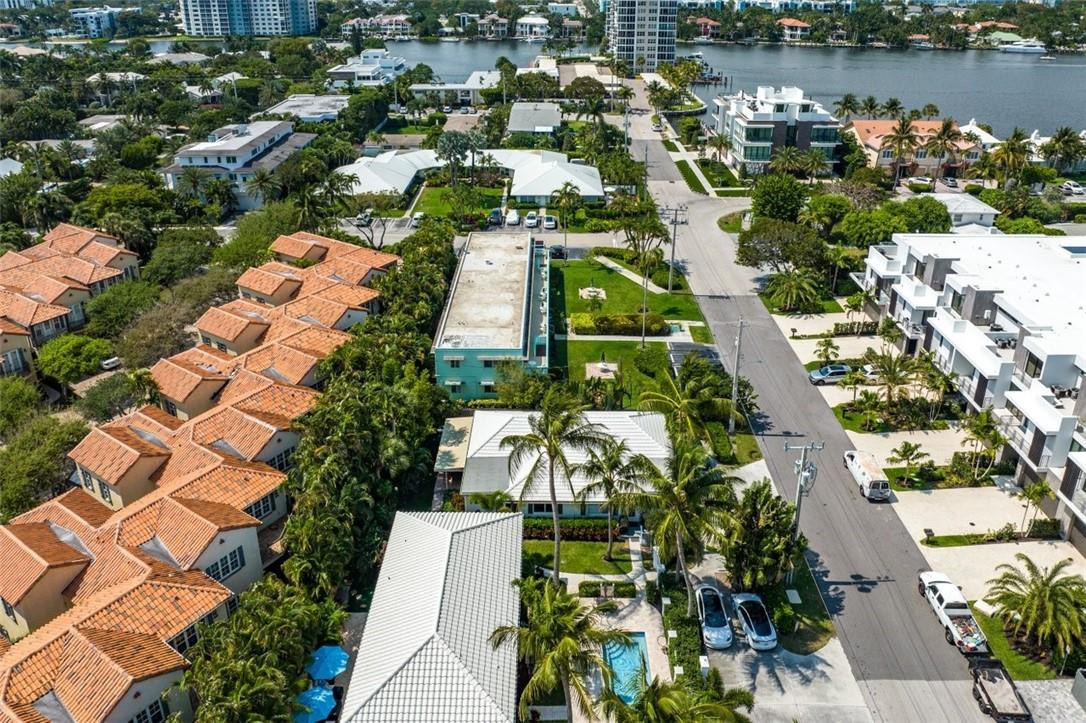 1024 Casuarina Road, Unit 20 Delray Beach, FL 33483 - Photo 28 of 39 Photo 28