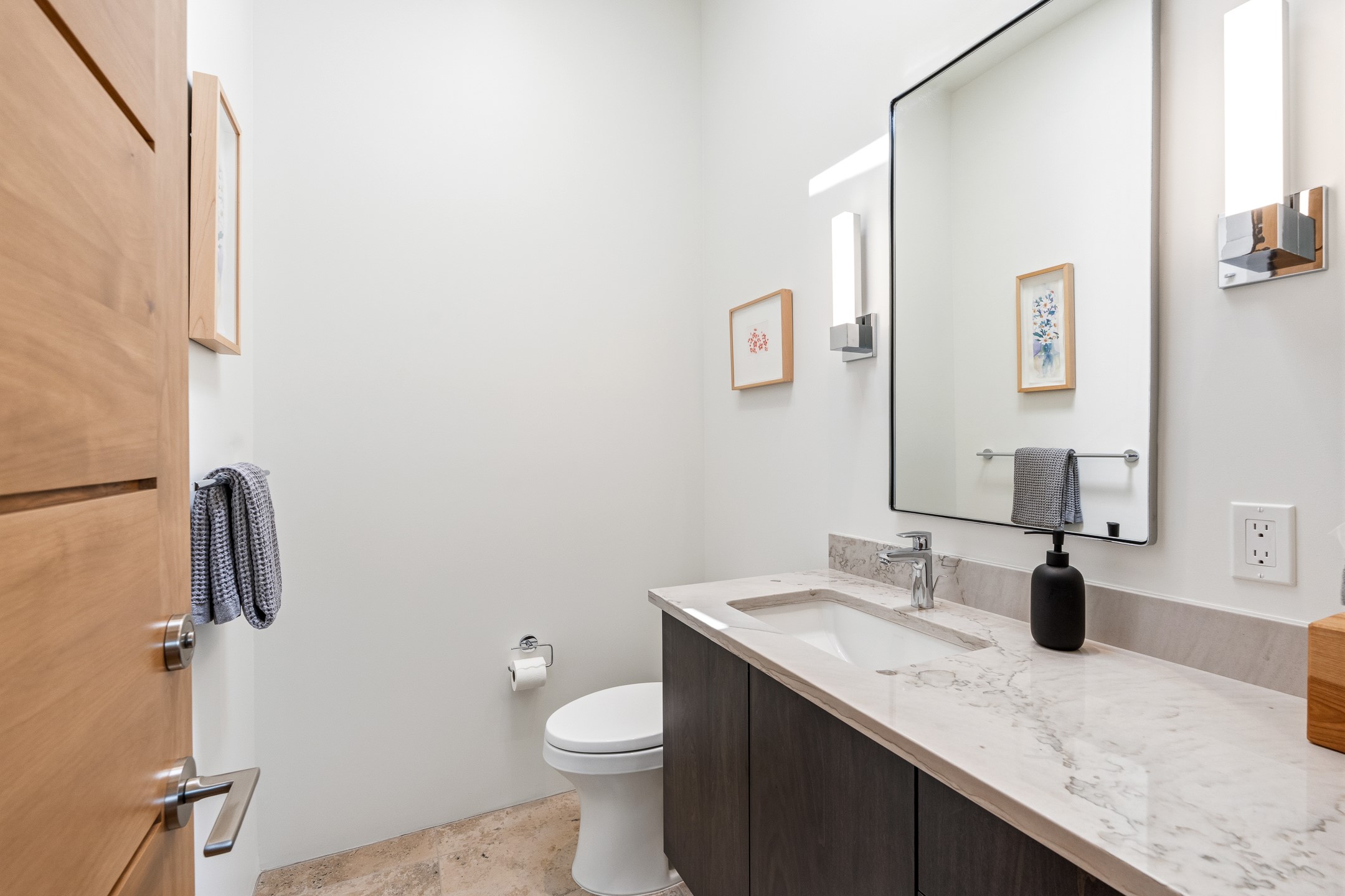 31 Sundance Ridge Circle Santa Fe, NM 87506 - Photo 43 of 57 Guest Bathroom