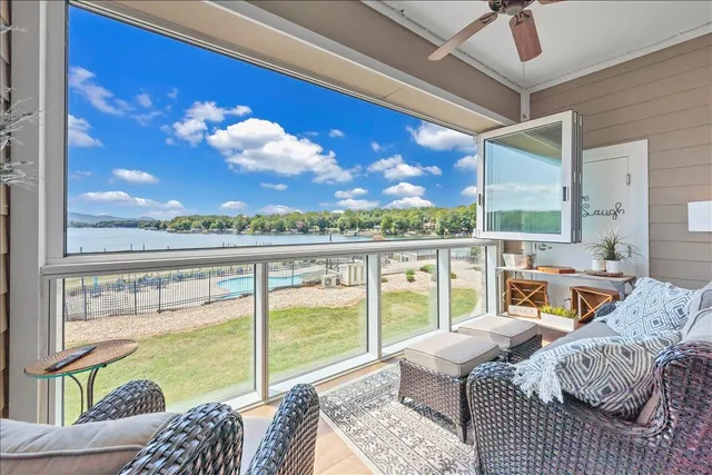 $479,500 | 1245 Graves Harbor Trail, Unit 217, Huddleston, VA 24104