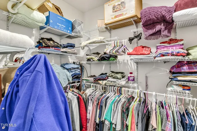 $744,999 | 2166 Asheville Highway, Greeneville, TN 37743