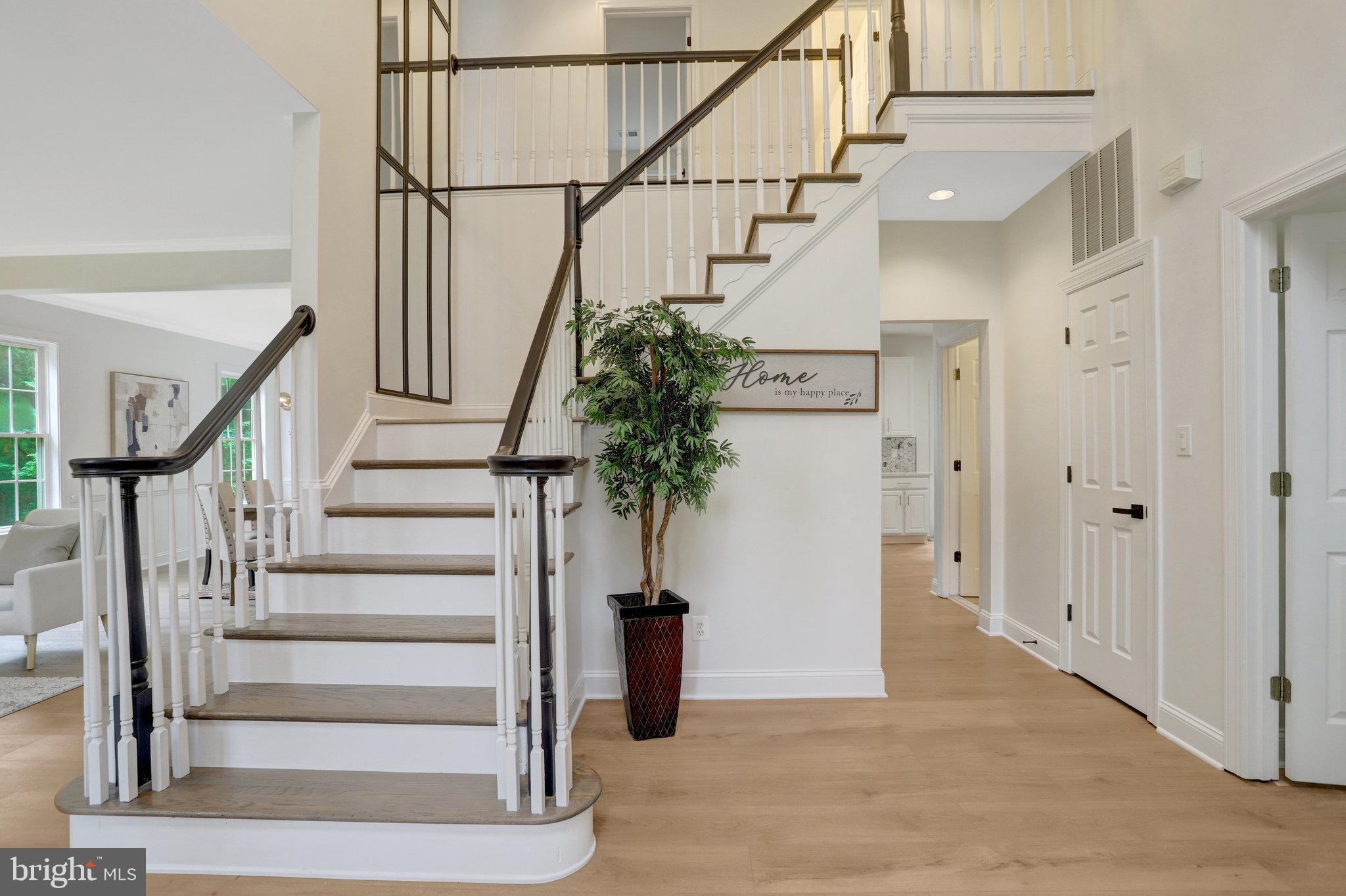 3905 Cook Street Alexandria, VA 22311 - Photo 7 of 39 a view of entryway