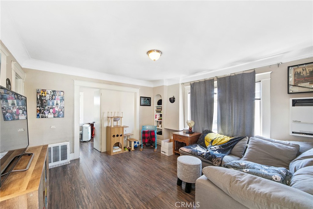 526 Lime Avenue Long Beach, CA 90802 - Photo 12 of 23