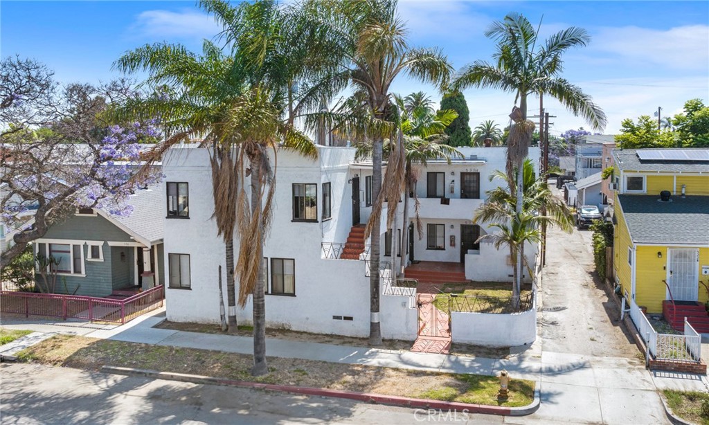 526 Lime Avenue Long Beach, CA 90802 - Photo 2 of 23