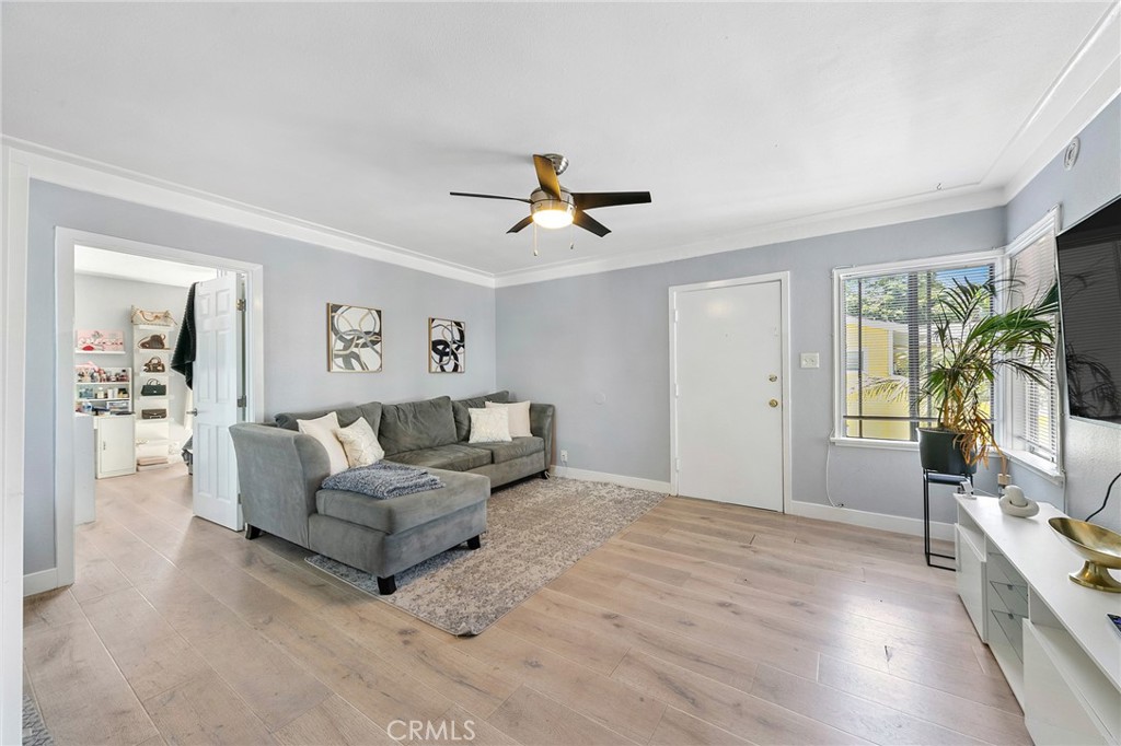 526 Lime Avenue Long Beach, CA 90802 - Photo 6 of 23