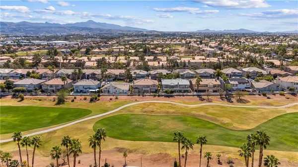 $1,100,000 | 2432 Tour Edition Drive, Henderson, NV 89074