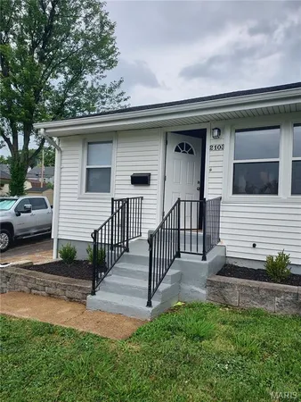 $1,350 | 2103 Huntington Avenue, St. Louis, MO 63114