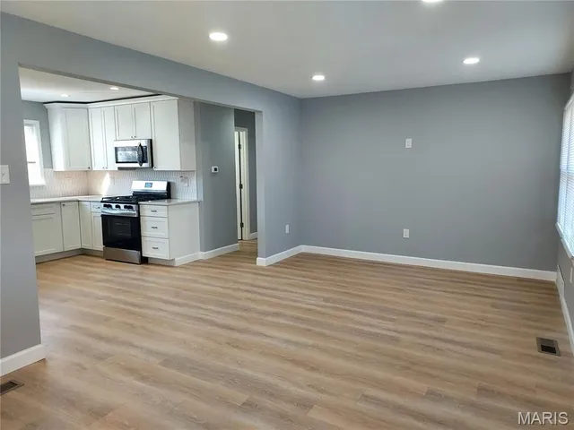 $1,350 | 2103 Huntington Avenue, St. Louis, MO 63114