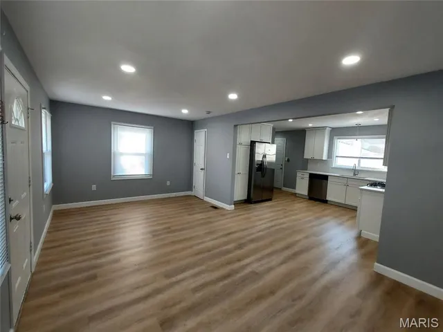 $1,350 | 2103 Huntington Avenue, St. Louis, MO 63114