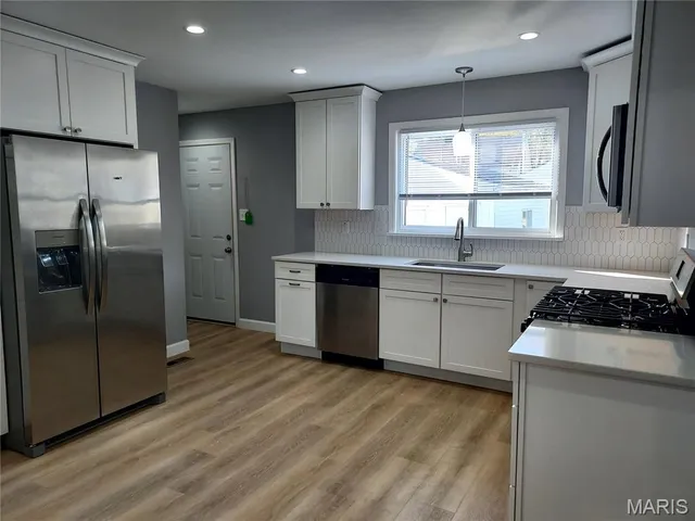 $1,350 | 2103 Huntington Avenue, St. Louis, MO 63114