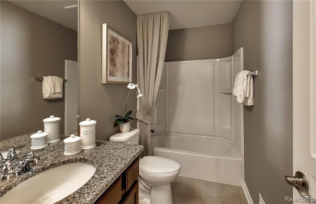 2912 Glenbar Circle Rochester, MI 48307 - Photo 25 of 30
