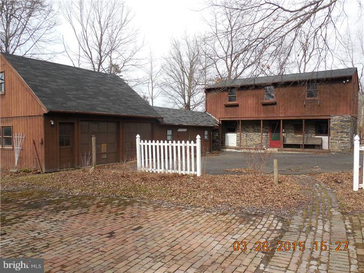 4921 Toll Gate Road New Hope, PA 18938 - Photo 20 of 20 Garage