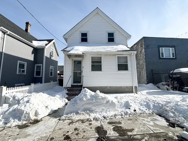 $4,500 | 3 Hadley Court, Everett, MA 02149