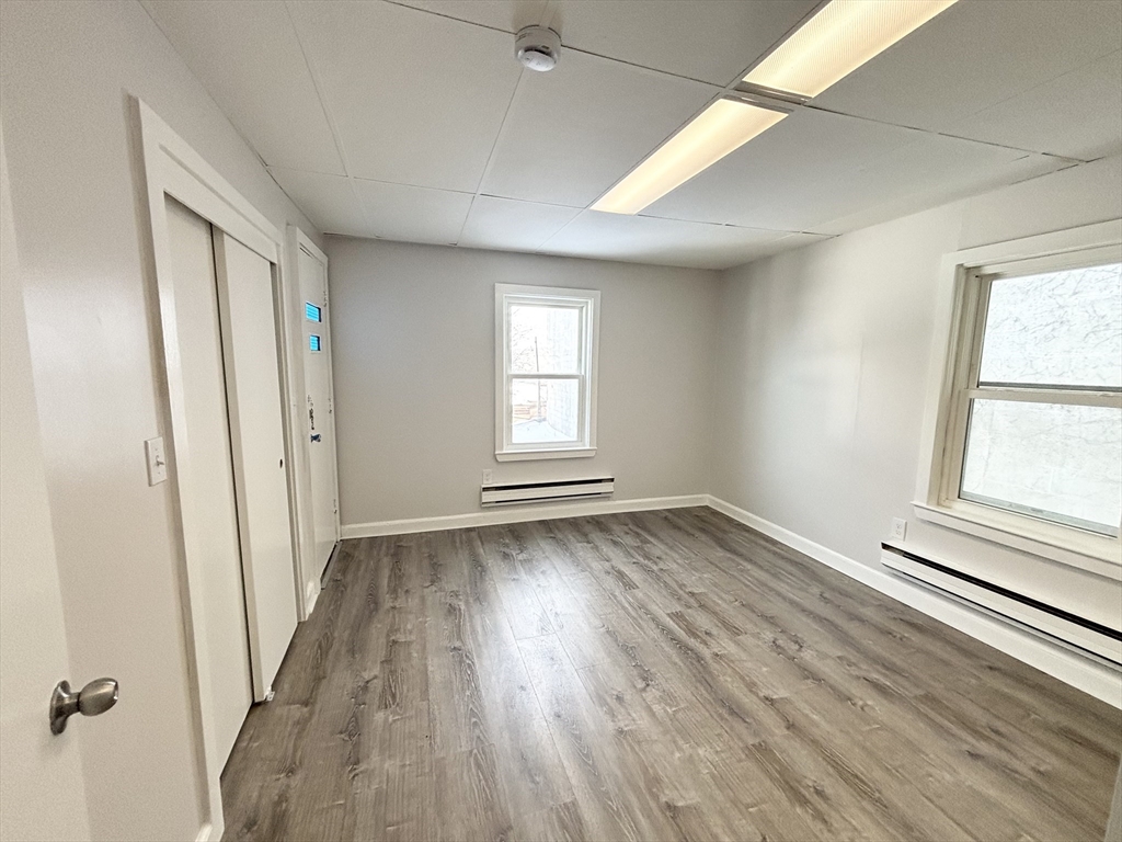 3 Hadley Court Everett, MA 02149 - Photo 4 of 17