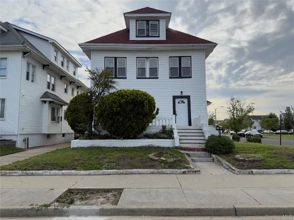 $6,500 | 302 West Hudson Street, Long Beach, NY 11561