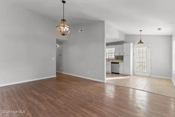 $299,000 | 619 Varsity Drive, Wilmington, NC 28403