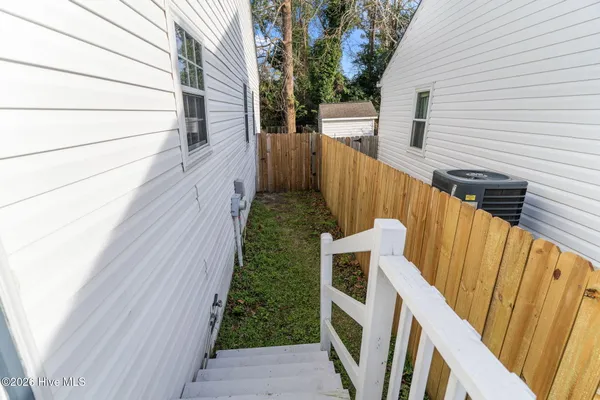 $299,000 | 619 Varsity Drive, Wilmington, NC 28403